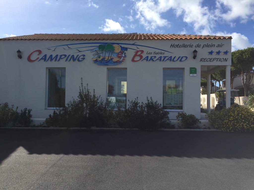 Camping Barataud Saint-Denis-dʼOléron Exterior foto